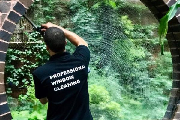 window cleaning7 Questions To Ask When Choosing the Best Window Cleaning Service In Your Area