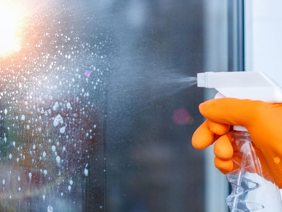 Window Washing: Get Rid of Streaks Forever