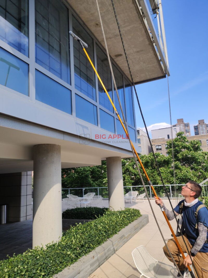 commercial building window cleaning Manhattan