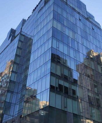 Windows cleaning in 151 East 85th Street