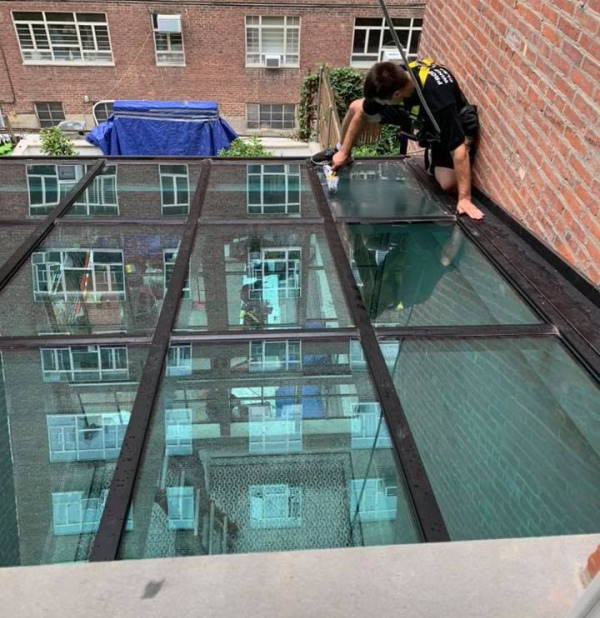 Professional skylight window cleaning service NYC near me