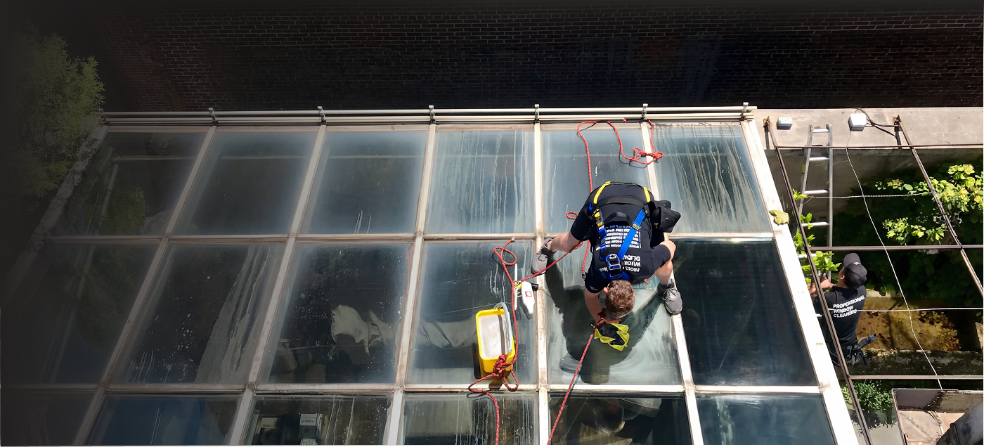 skylight-and-greenhouse-cleaning-in-nyc