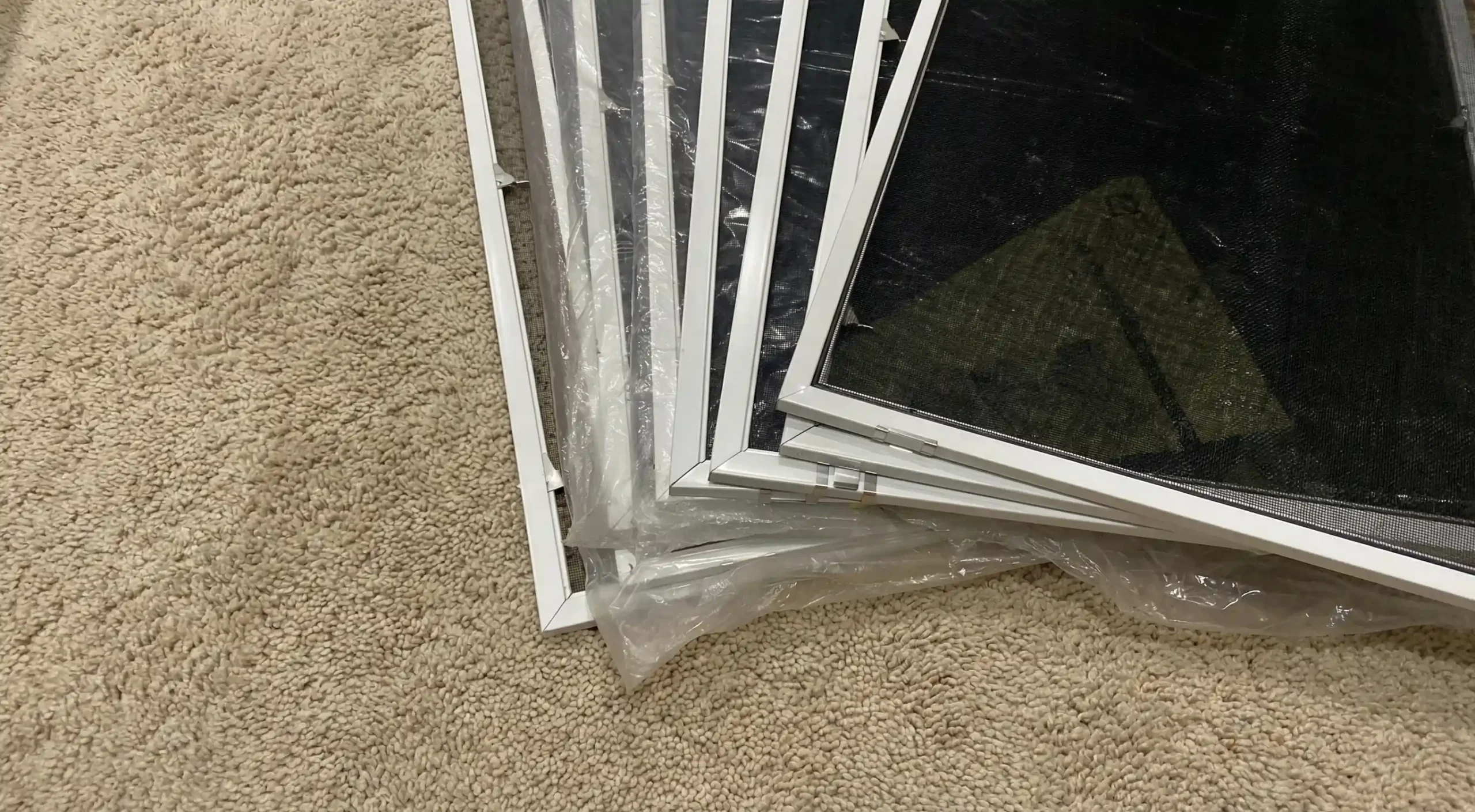 professional-screen-replacement-double-hung-new-york-by-BAWC